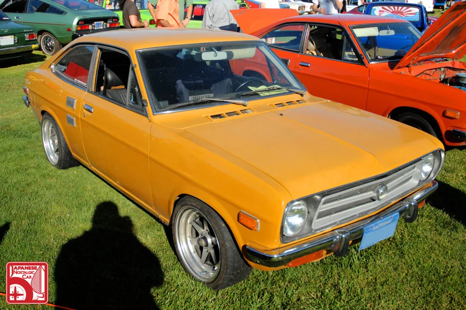 jccs2009-025-john016_nissansunnyb110_datsun1200_ka-t.webp