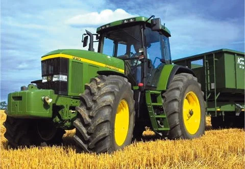 JOHN-DEERE-001.webp