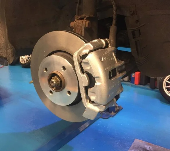 kevs-20photo-20-20new-20front-20brakes-20-20january-202017_zpsfig17i0w-jpg.webp