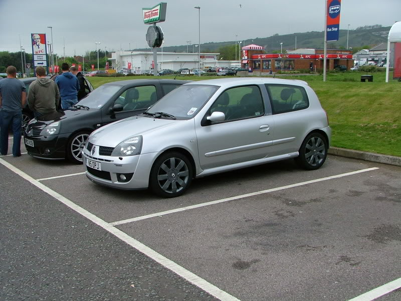 KrispyKremes27thApril08002.jpg KrispyKremes27thApril08002.jpg