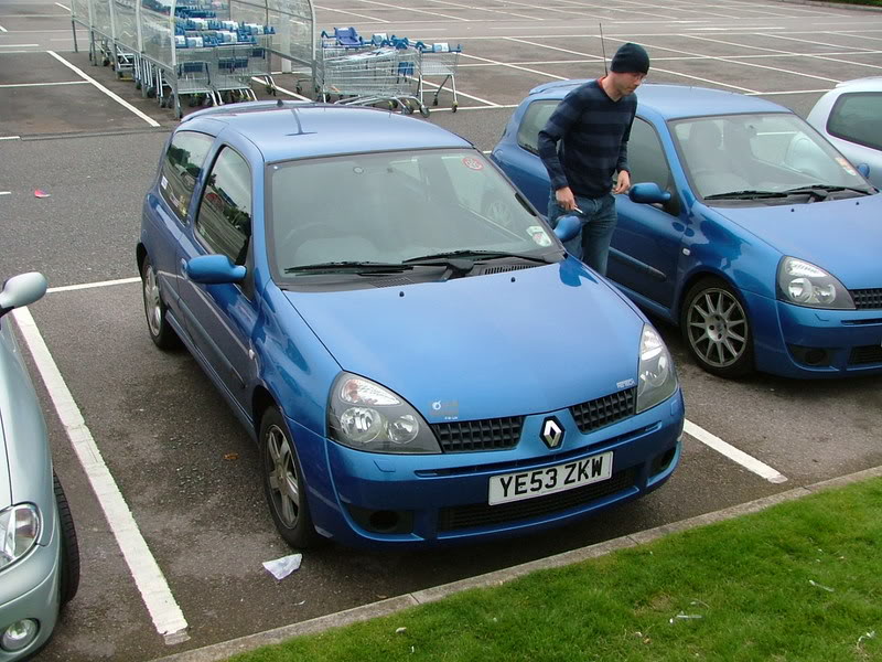 KrispyKremes27thApril08005.jpg KrispyKremes27thApril08005.jpg