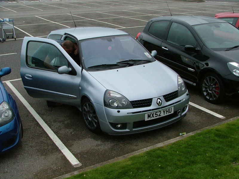 KrispyKremes27thApril08006.jpg KrispyKremes27thApril08006.jpg