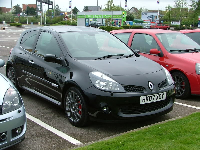 KrispyKremes27thApril08008.jpg KrispyKremes27thApril08008.jpg