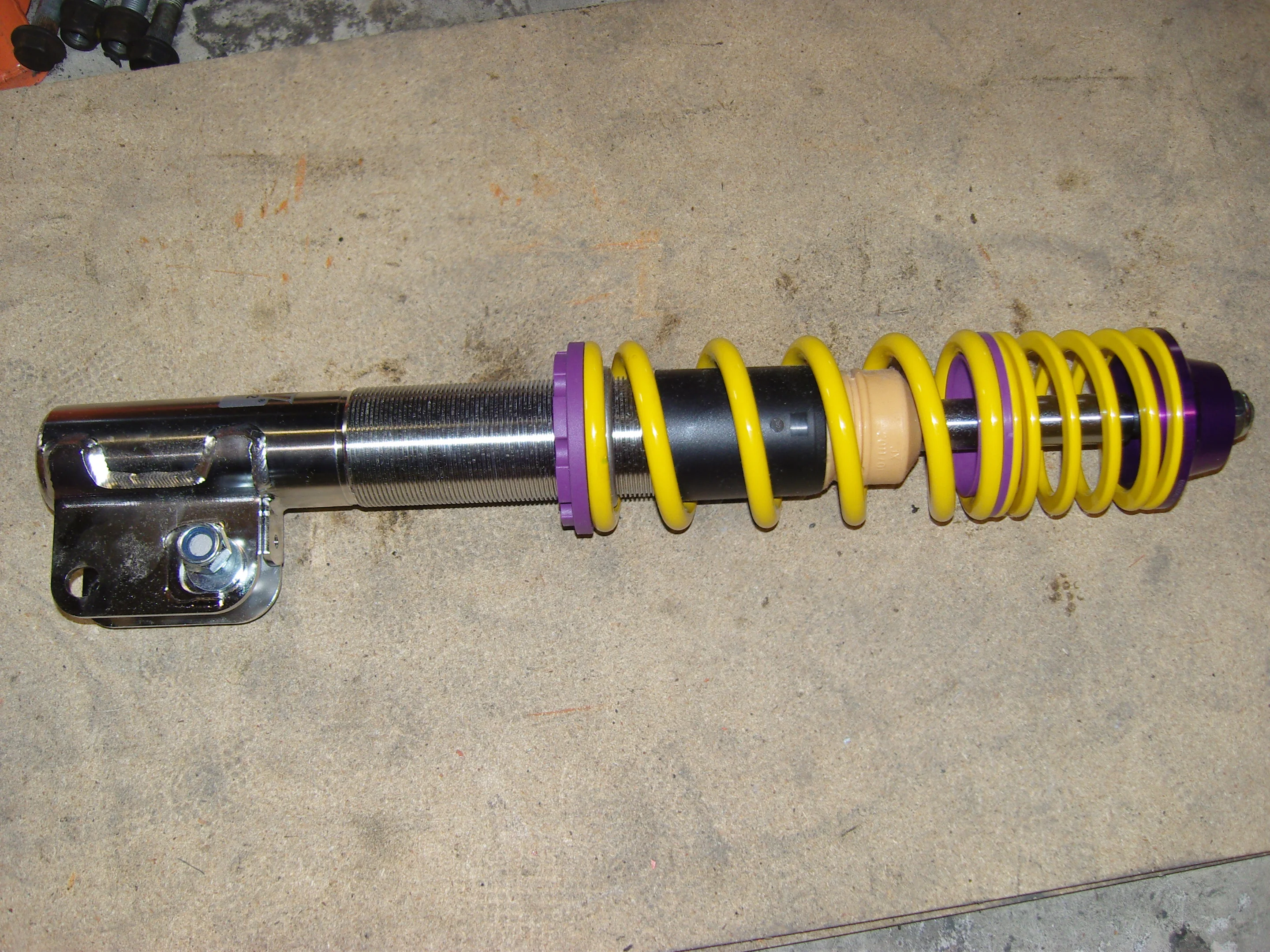 KW%20front%20Strut.webp