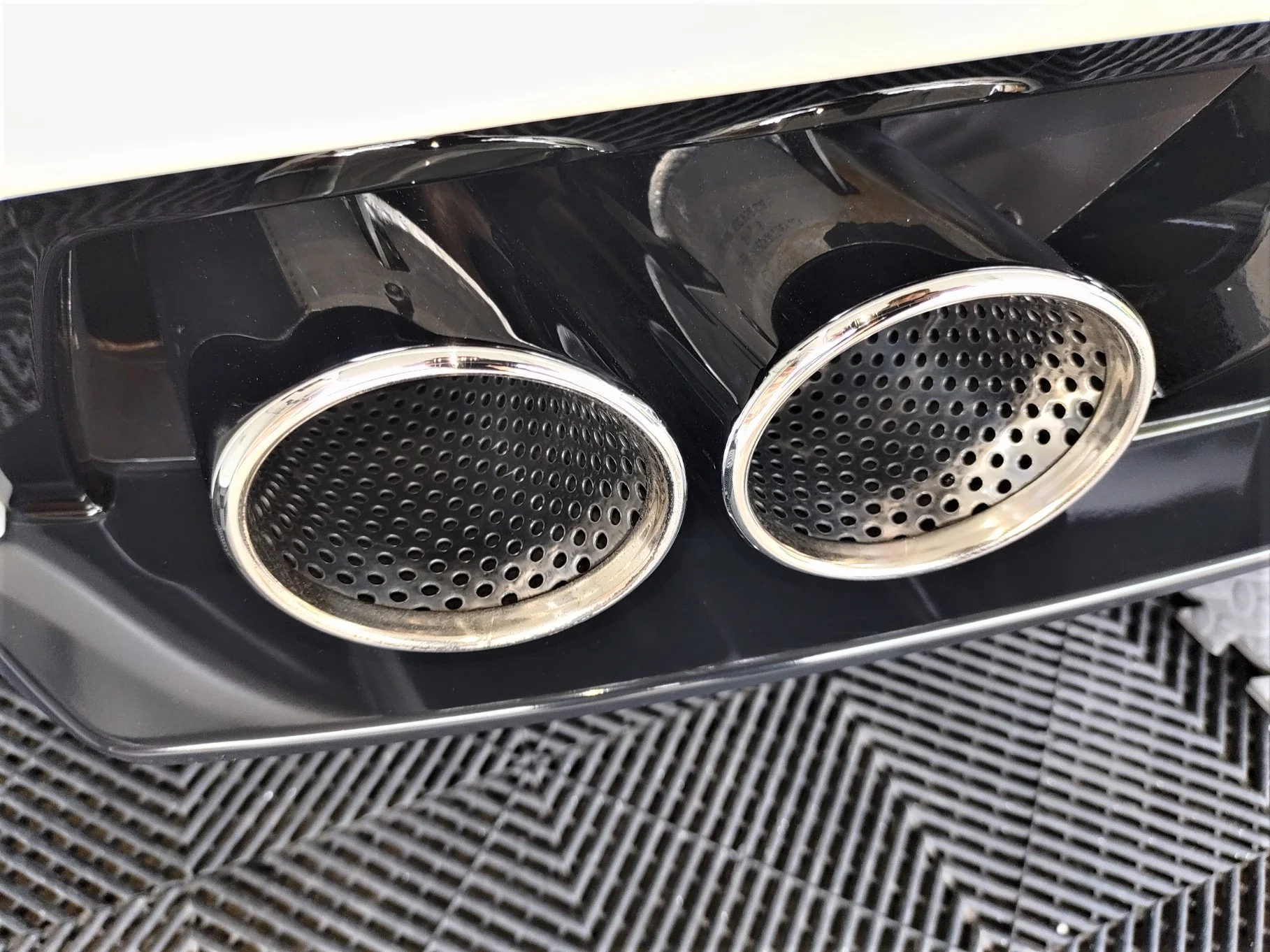 lambo19.webp