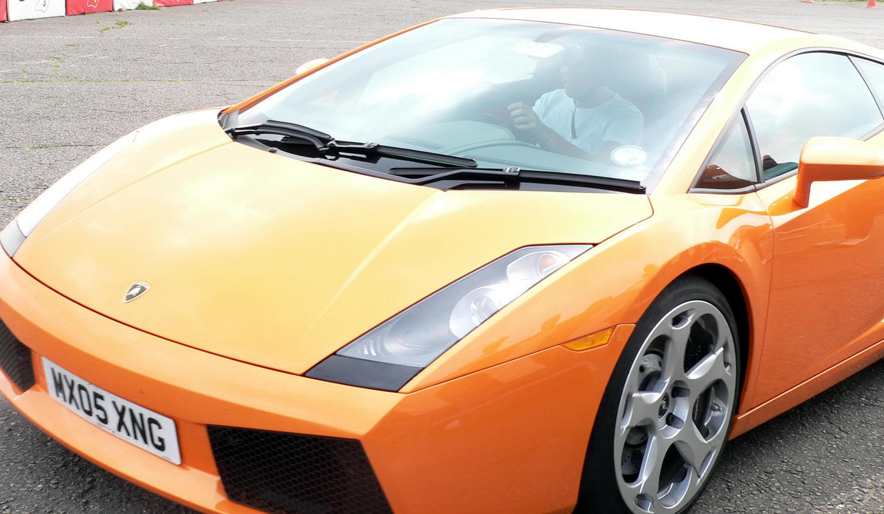 Lambo4small.jpg Lambo4small.jpg