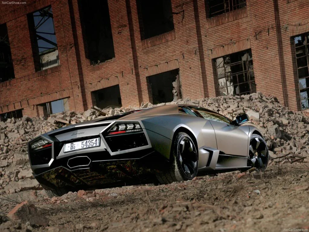 Lamborghini-Reventon_2008_1280x9-1.webp