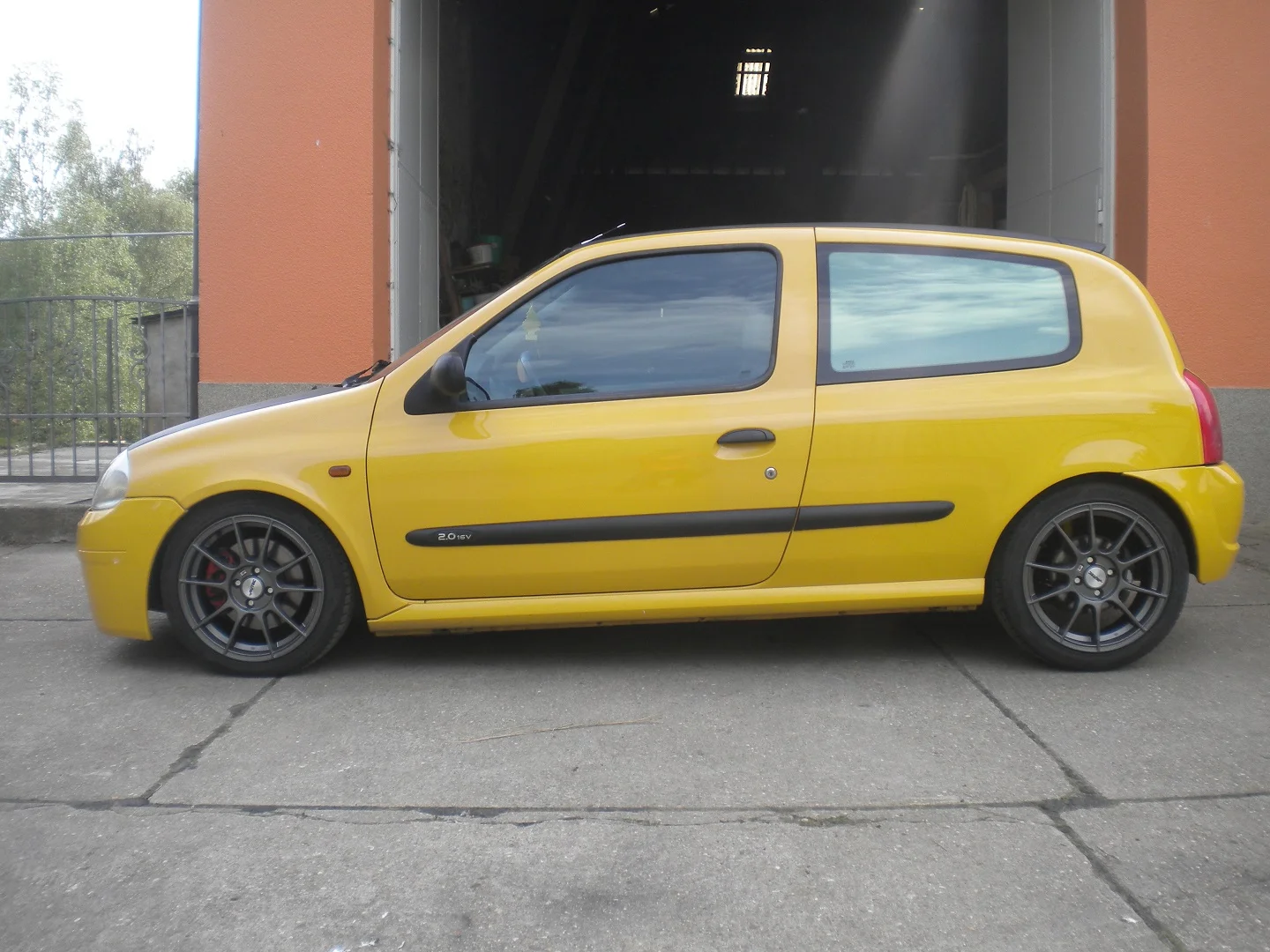 LBOcoTY.webp