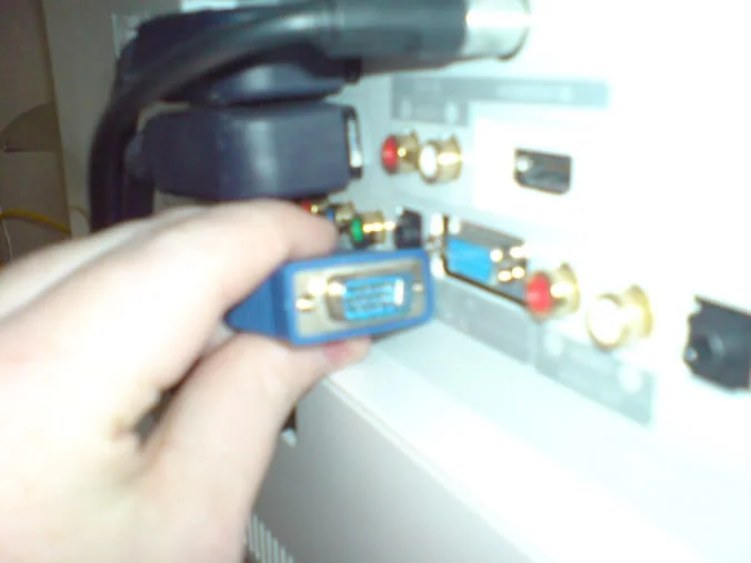 LE32R71.webp