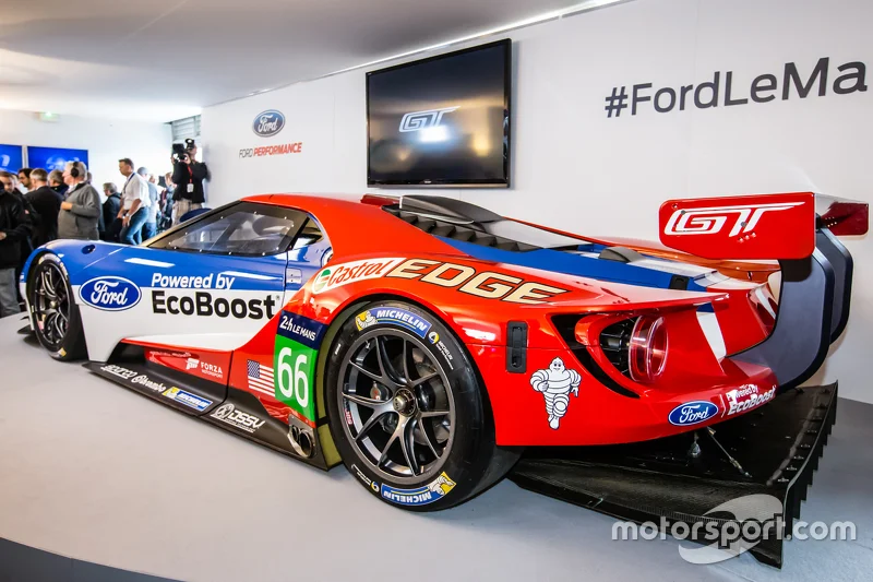 lemans-24-hours-of-le-mans-2015-the-new-ford-gt-2016-spec-gte-that-will-be-raced-by-chip-g.webp