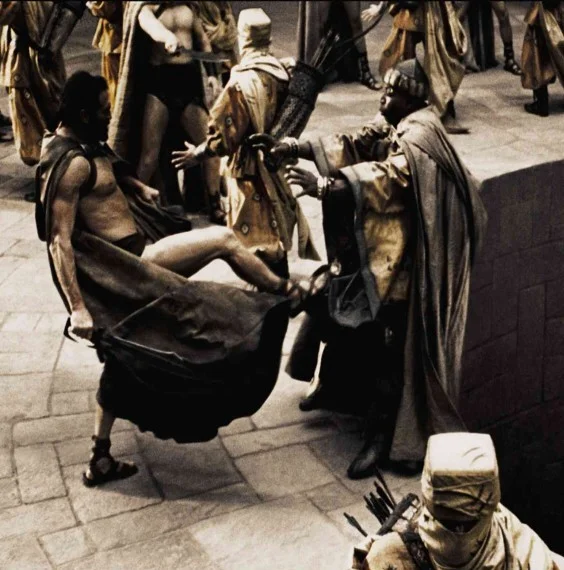 Leonidas%20and%20Persian%20Messenger%203.webp