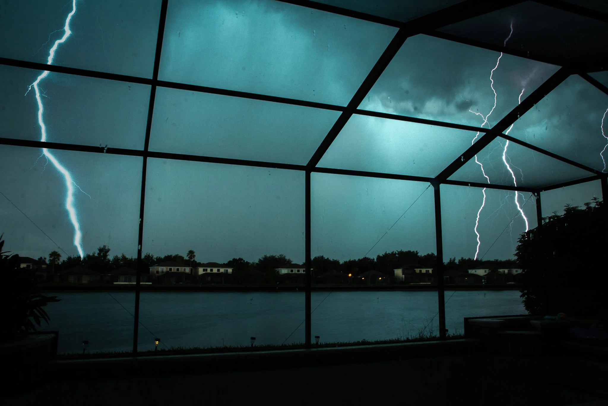 lightning_merge.webp