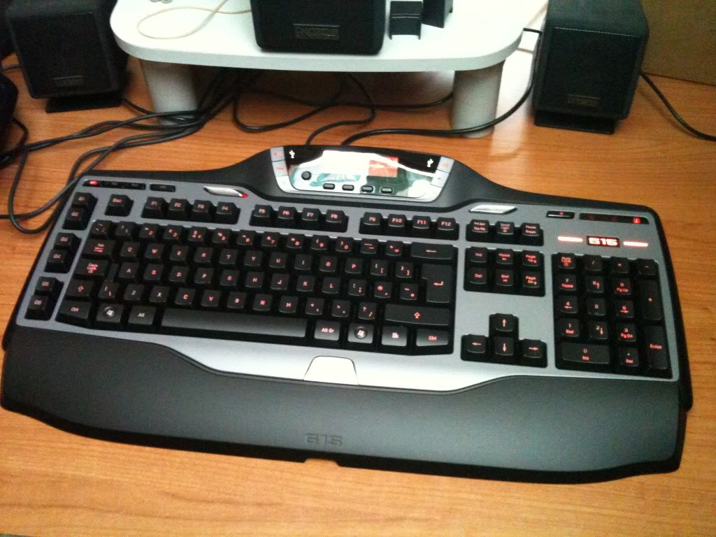 LogitechG15v2.jpg LogitechG15v2.jpg