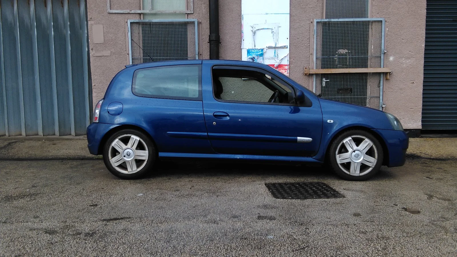 LOU CLIO.webp