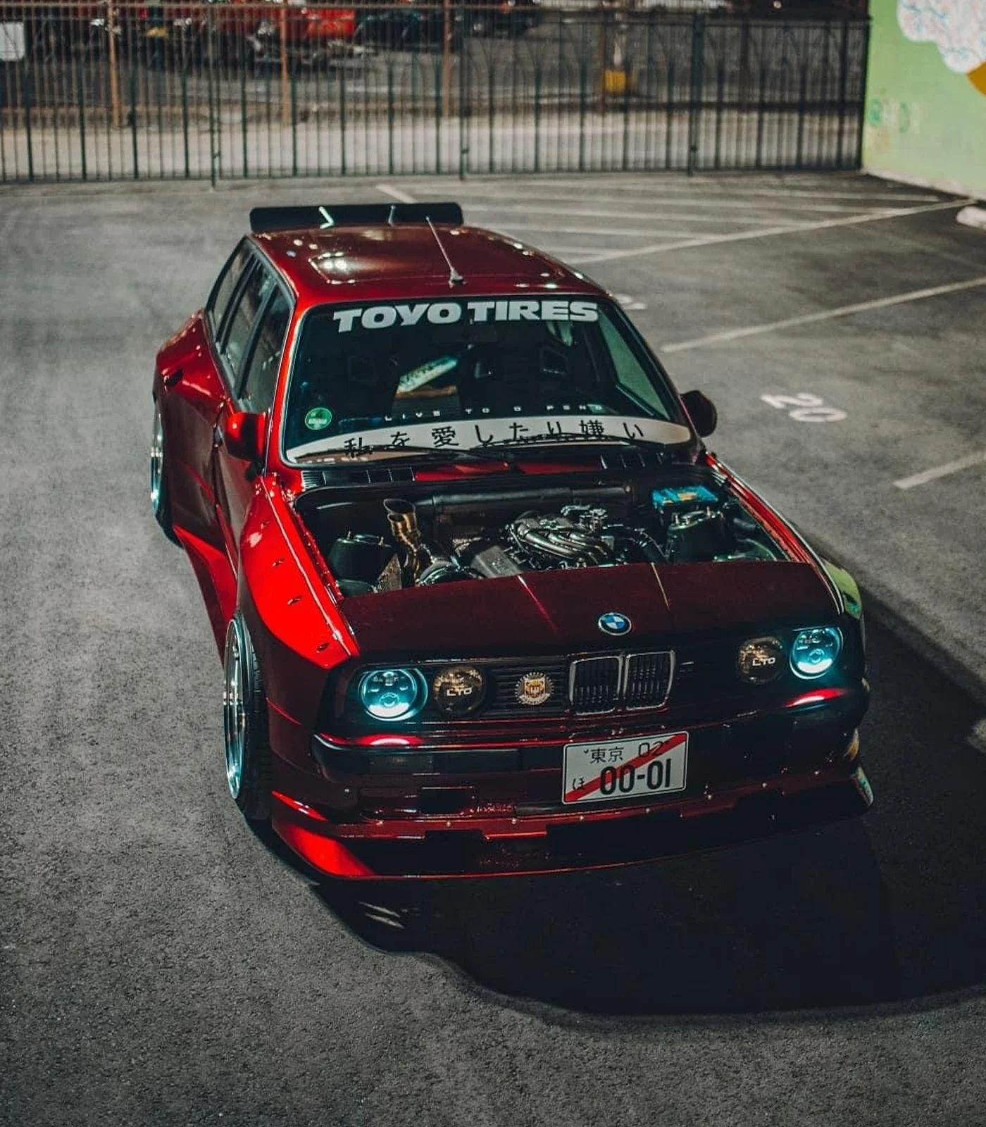 lto-e30-wagon-2.webp