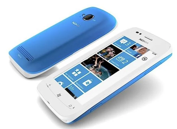 lumia710a.webp