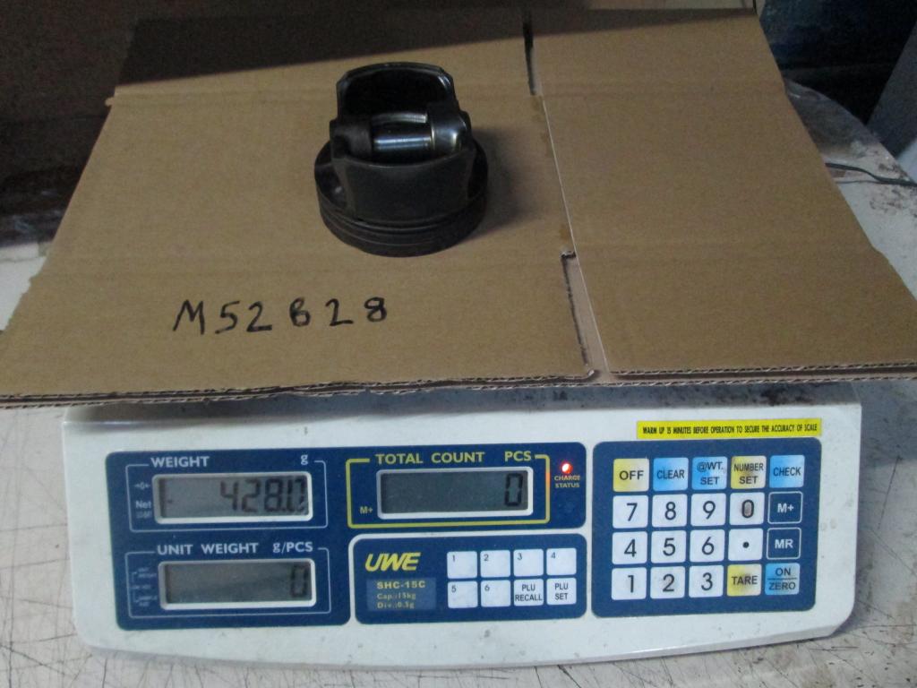 M52B28-PISTON_zpscf21efde.jpg