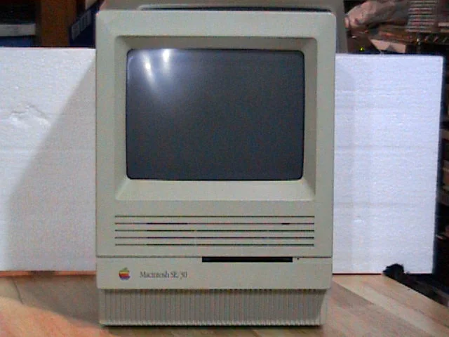 MAC_SE30.webp