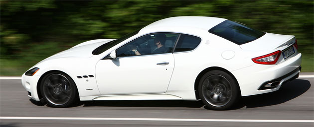 maserati-granturismo-in-white_100185907_m.jpg