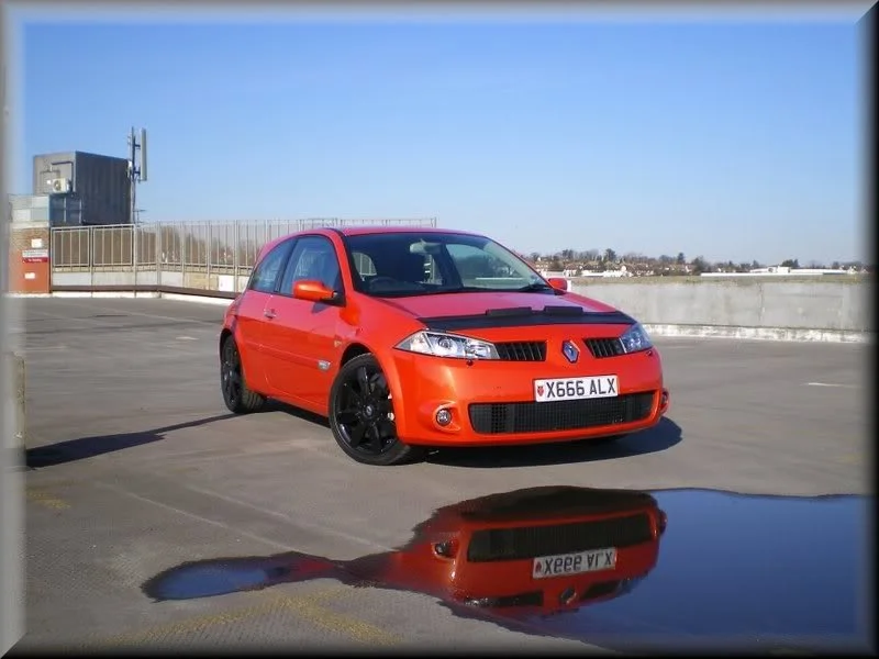Megane1-1.webp