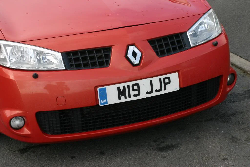 Megane225Detail007.webp