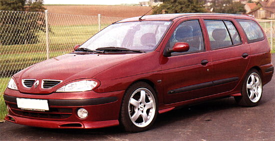 megane_bodykit_estate.jpg