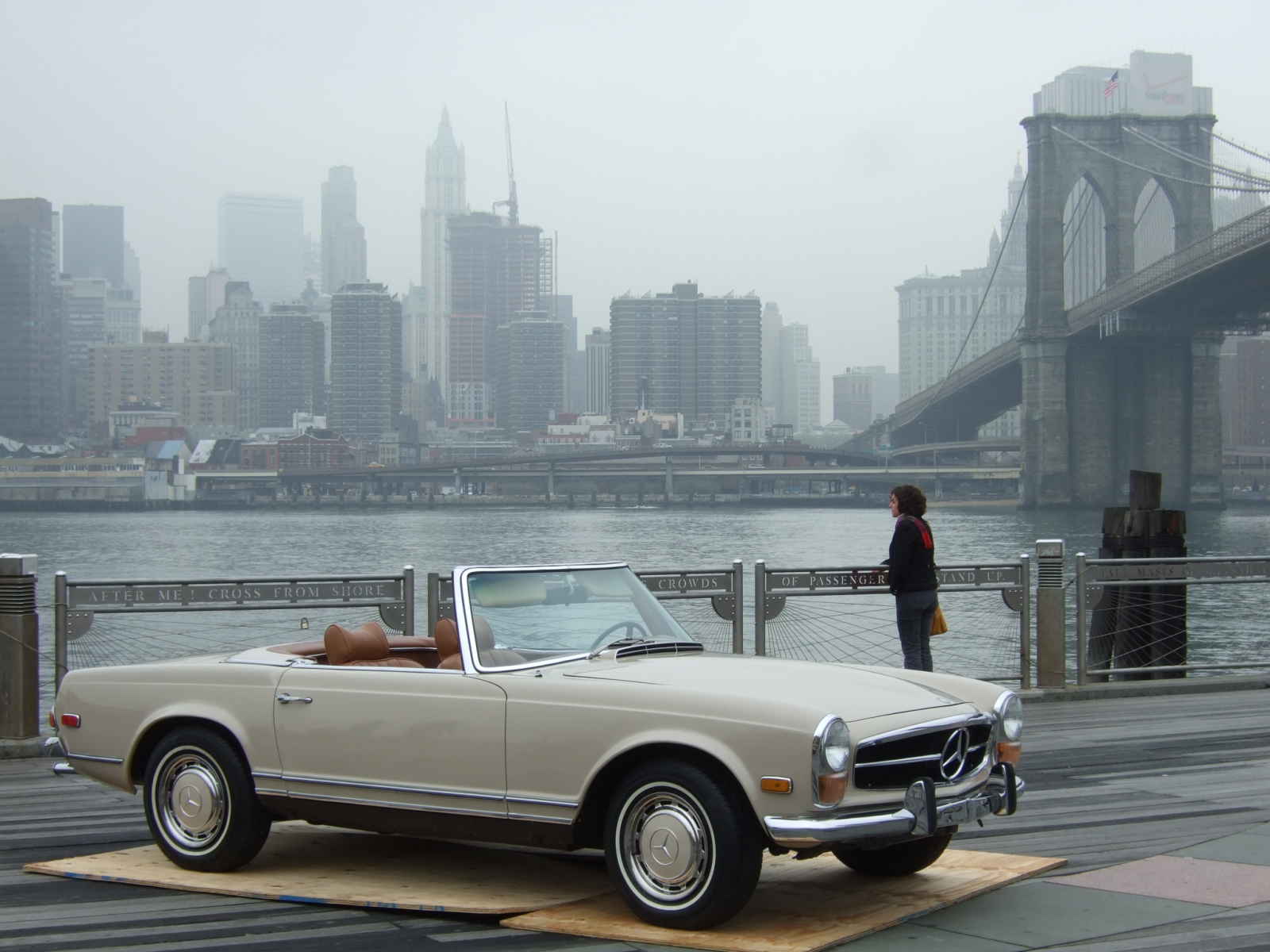 Merc-SL+Pagoda-002.jpg