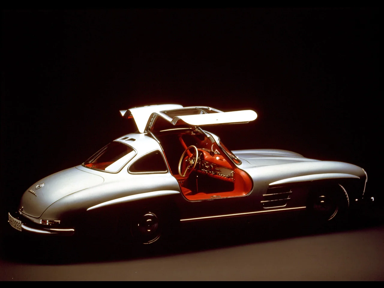 Mercedes-Benz-300-SL-Coupe-RS-Studio-DO-1280x960.webp