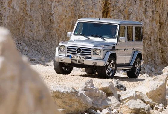 mercedes-benz-g55-amg-front-view.webp
