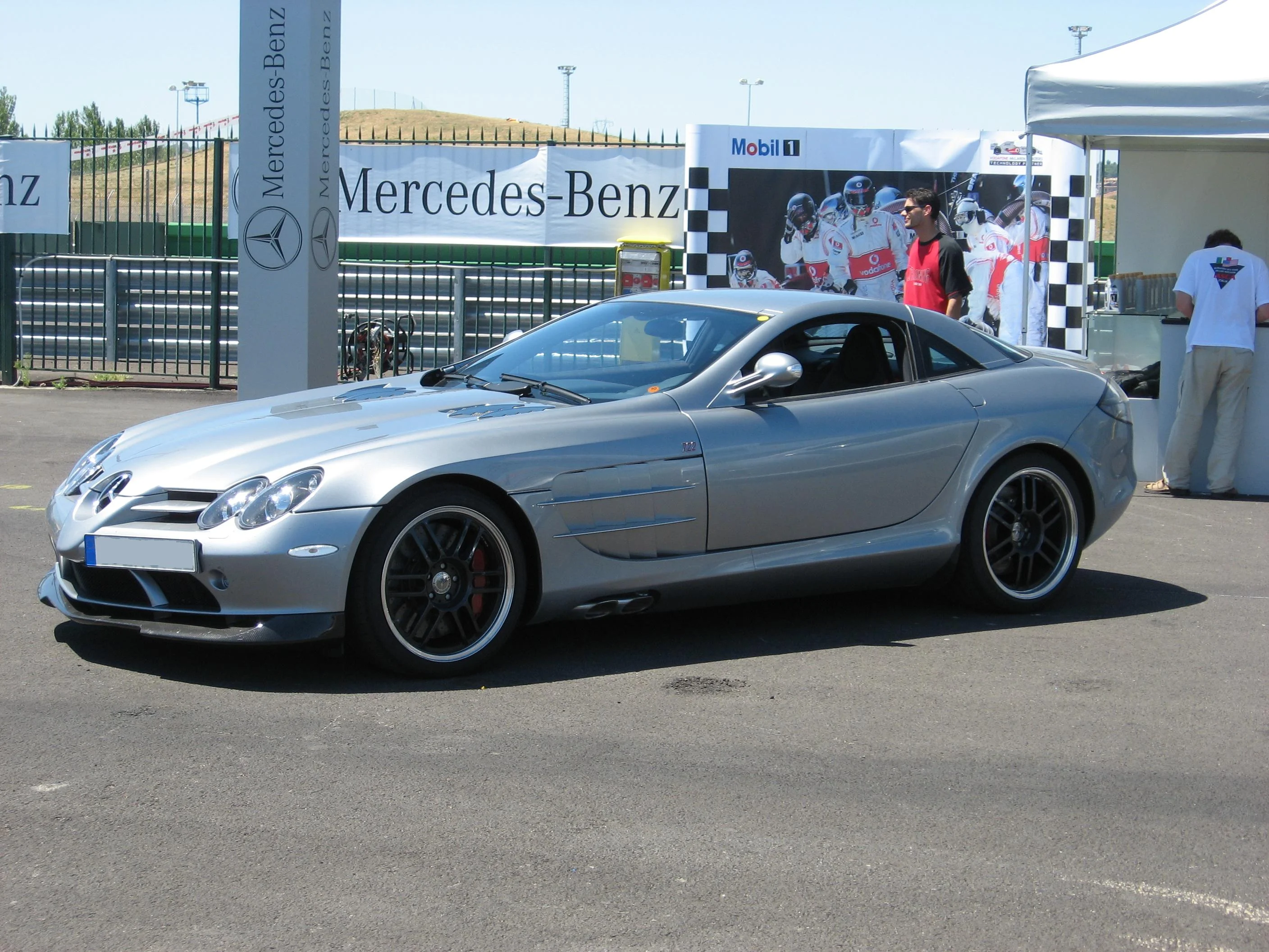 Mercedes-Benz_SLR-McLaren_722.webp