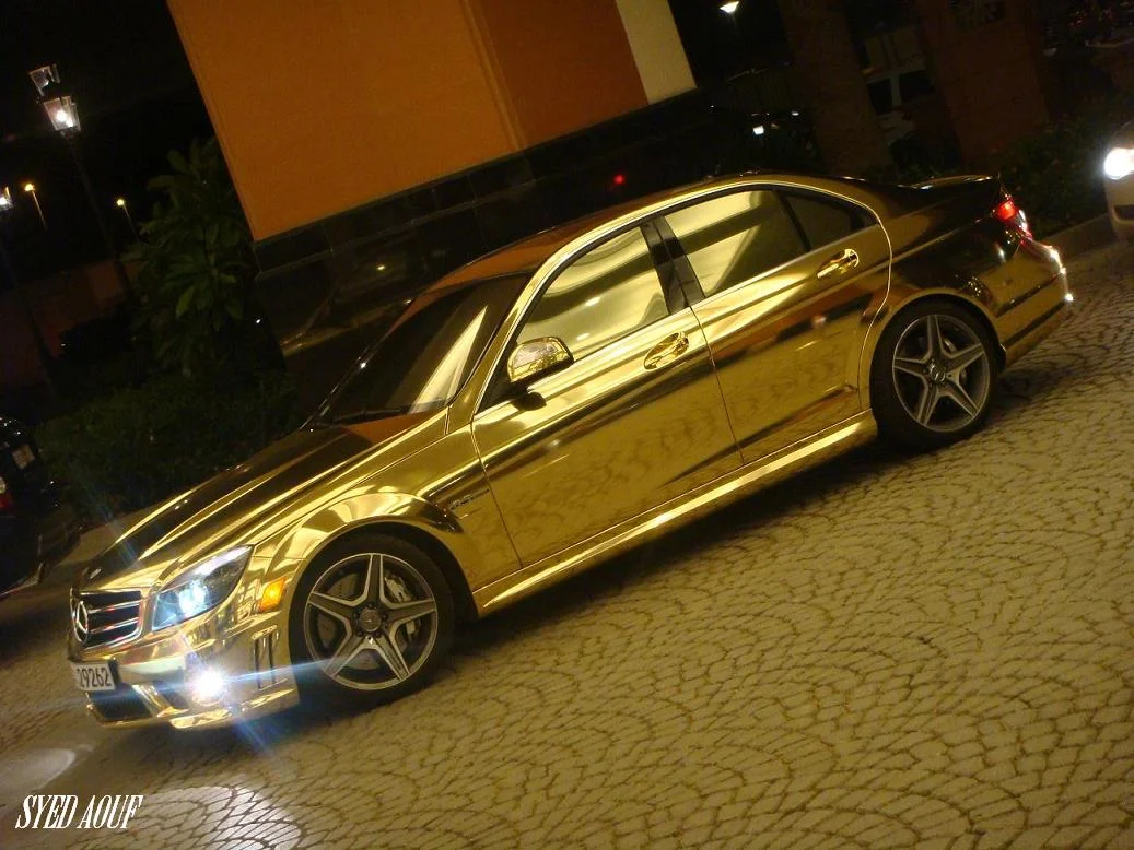 mercedes-c63-amg-chrome-dubai-img_1.webp