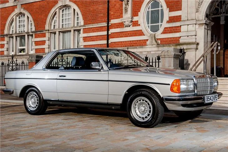 mercedes_230ce_84b_f34.webp