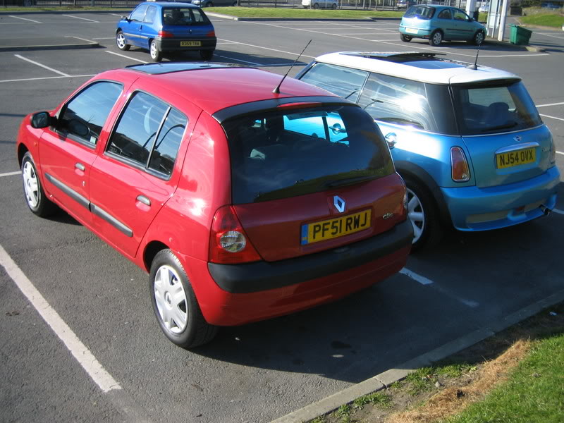 MiniClioPics020.jpg