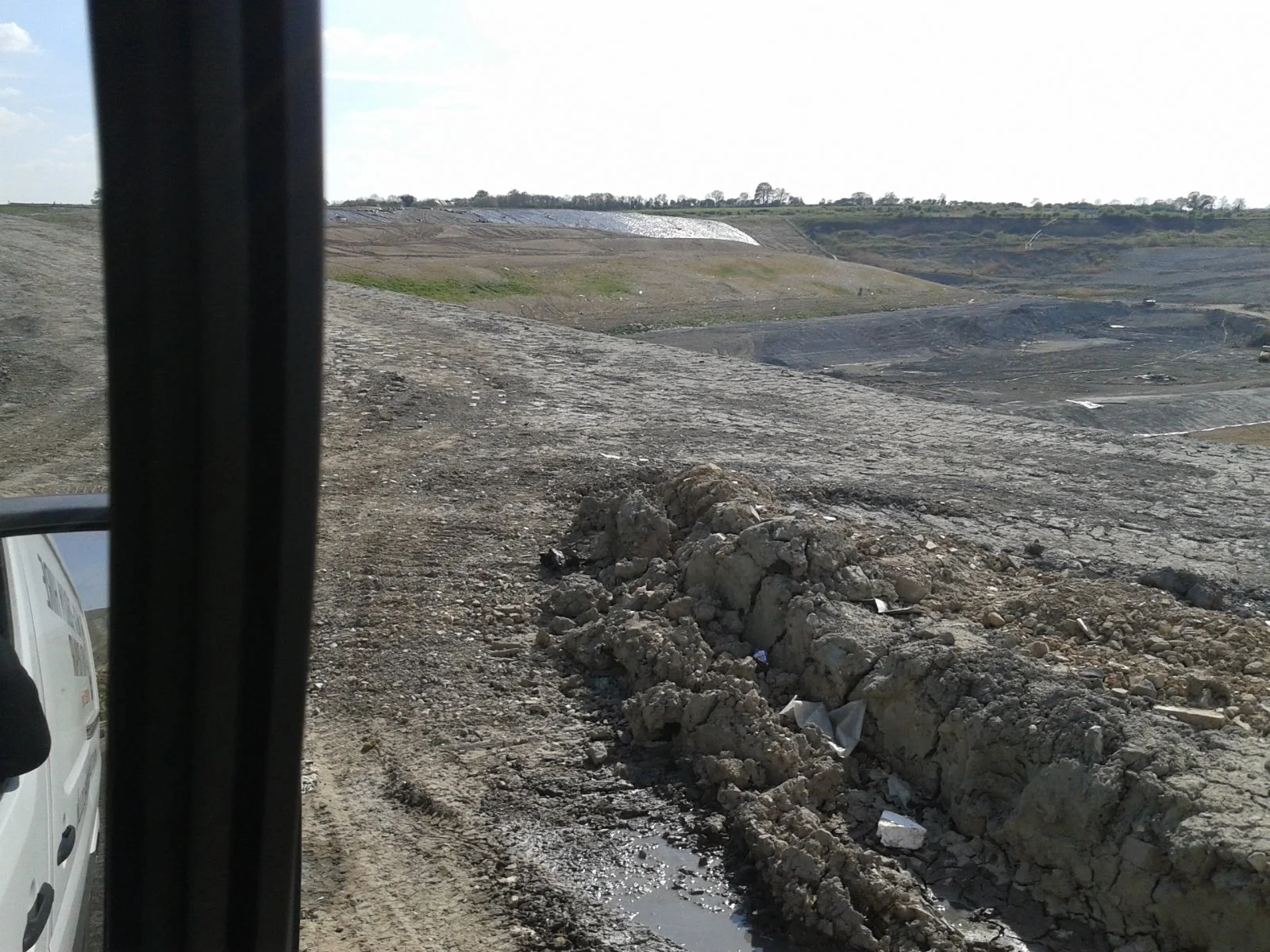 MK LANDFILL 2017-04-19 15.22.43.webp