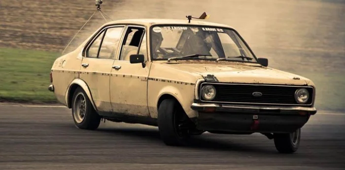 mk2-escort-4dr.webp