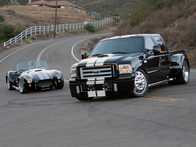 mmfs_070022_01_z+hulst_customs_ford_super_duty_pickup+2007_ford_F350_super_duty.jpg