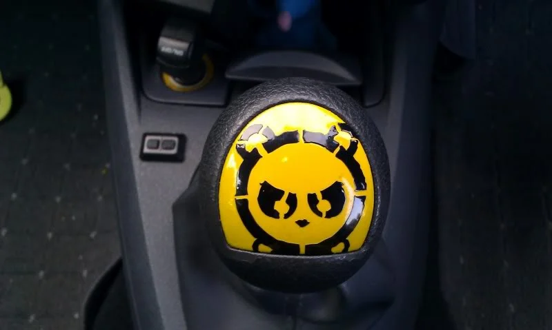 ModifiedYellowGearStick.webp