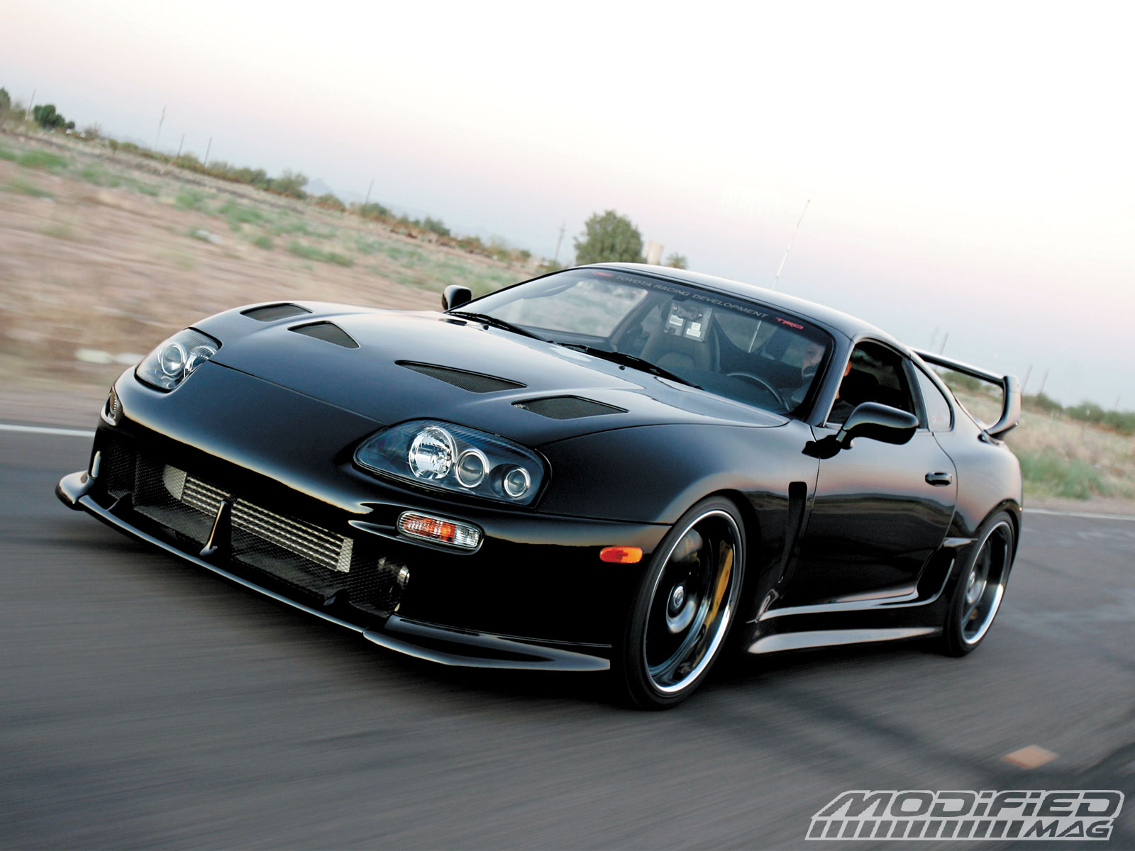 modp_0904_12_o%2Bnew_castrol_syntec_top_car_challenge_contest%2Btoyota_supra.jpg