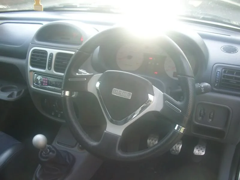 MomMilleniumEvoSteeringWheel.webp