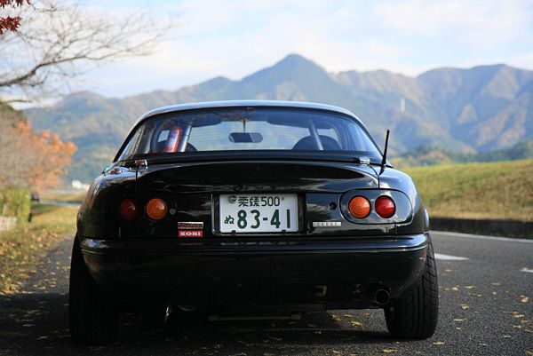 MX5+black+Zoom+rear+lights.jpg