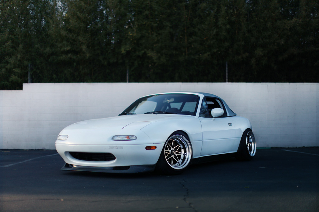 MX5+white+Work+Equip+03+6.jpg