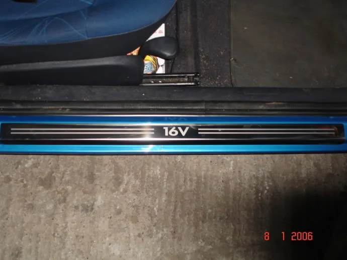 mycar015.webp