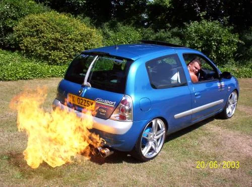 myoptika060705clio4.webp