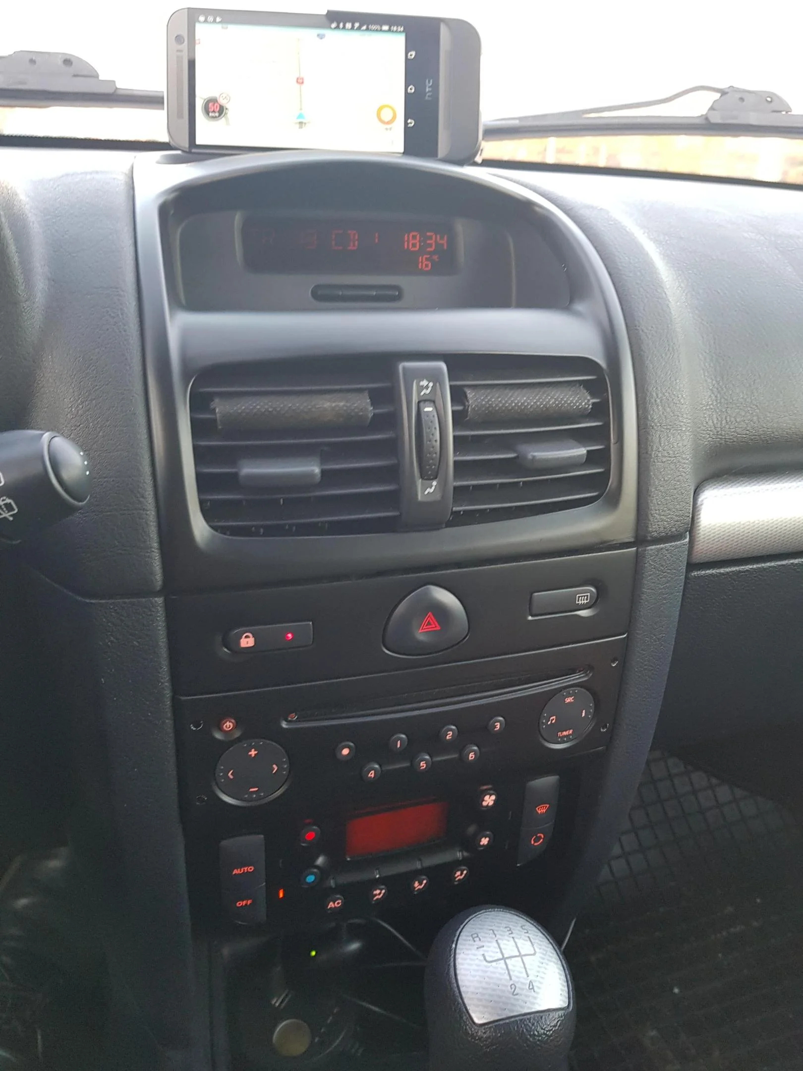 mZ7MQjc.webp