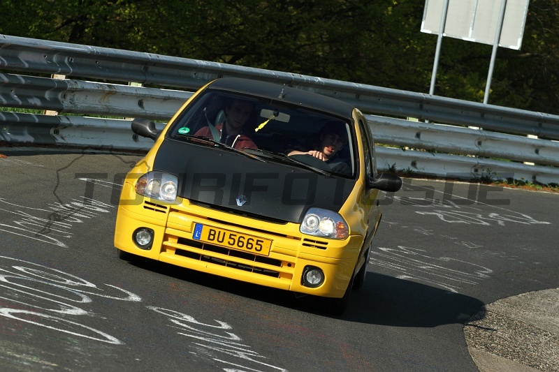 n9uD8q1.jpg