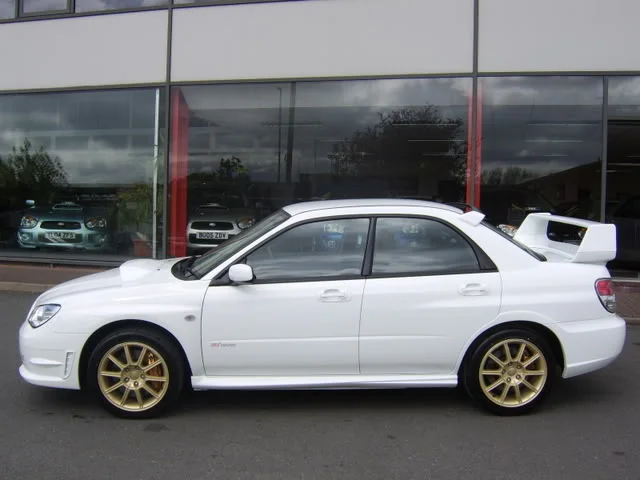 New_Sti_White_2.webp