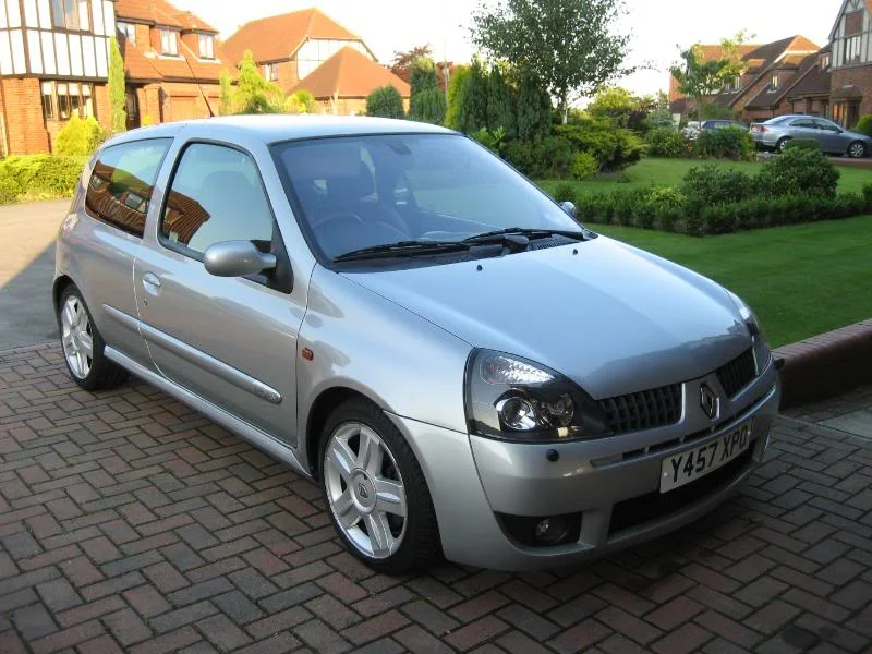 NewClio172001.webp