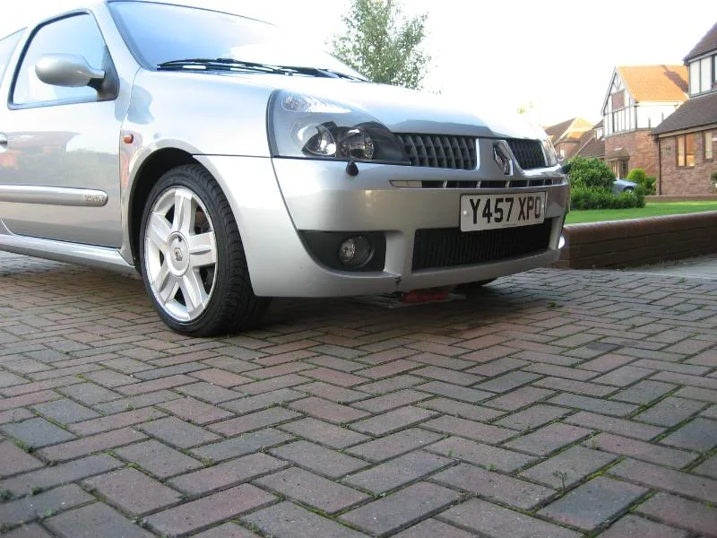 NewClio172004.webp