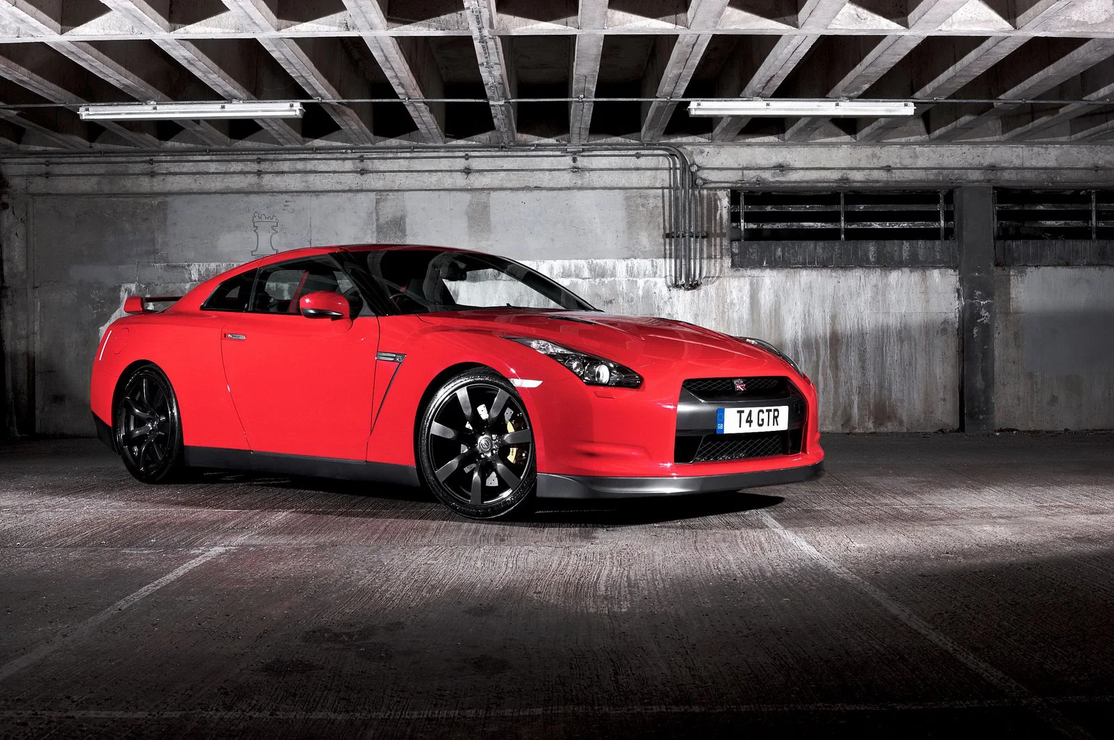 Nissan-GT-R-Godzilla-2.webp