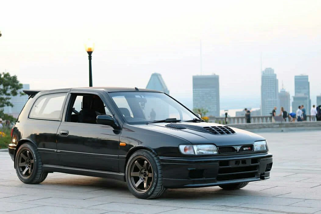 Nissan_Pulsar_GTIR.webp